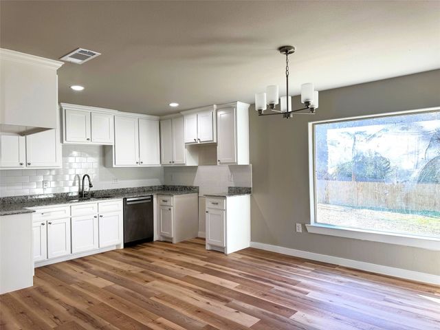 516 S O'Tyson, Mt Pleasant, TX 75455