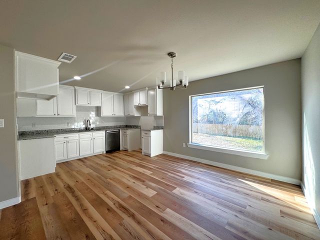 516 S O'Tyson, Mt Pleasant, TX 75455