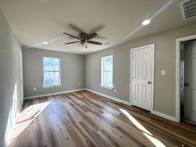 516 S O'Tyson, Mt Pleasant, TX 75455