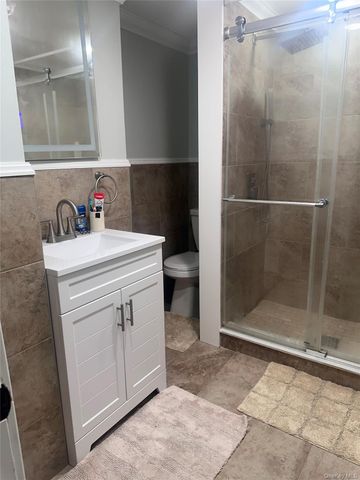 753 Wyngate Drive W, Hempstead, NY 11580