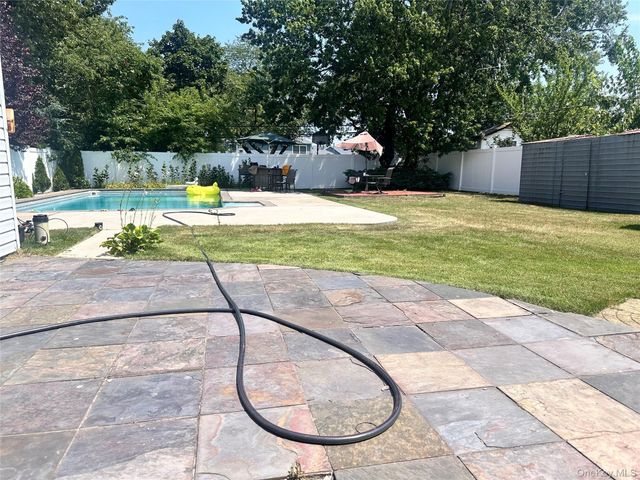 753 Wyngate Drive W, Hempstead, NY 11580