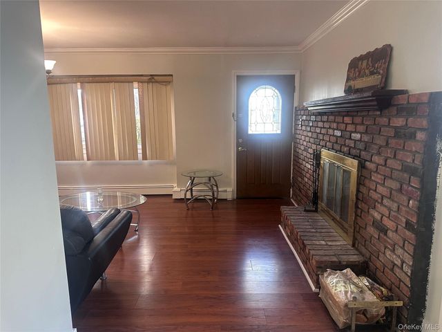 753 Wyngate Drive W, Hempstead, NY 11580