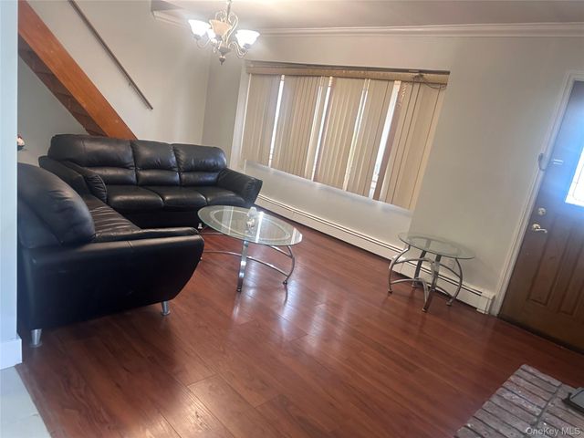 753 Wyngate Drive W, Hempstead, NY 11580