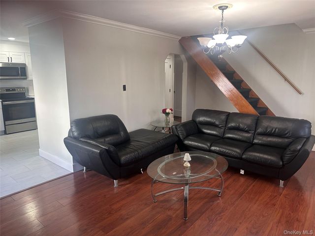 753 Wyngate Drive W, Hempstead, NY 11580