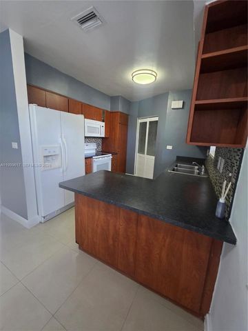 2832 SW 37th Ave 2834, Miami, FL 33133