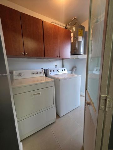 2832 SW 37th Ave 2834, Miami, FL 33133