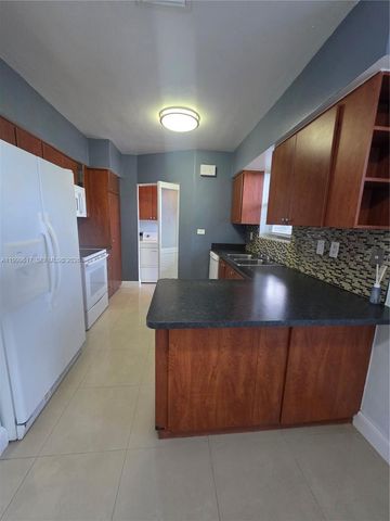 2832 SW 37th Ave 2834, Miami, FL 33133