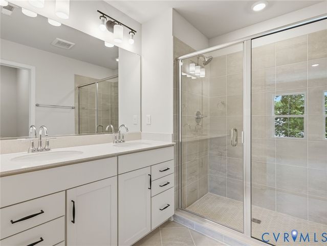 13813 Riverlight Dr, Midlothian, VA 23114