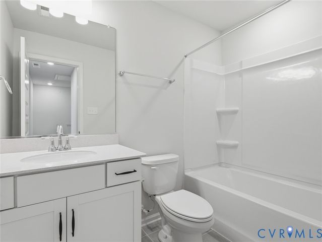 13813 Riverlight Dr, Midlothian, VA 23114