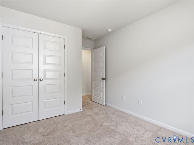 13813 Riverlight Dr, Midlothian, VA 23114