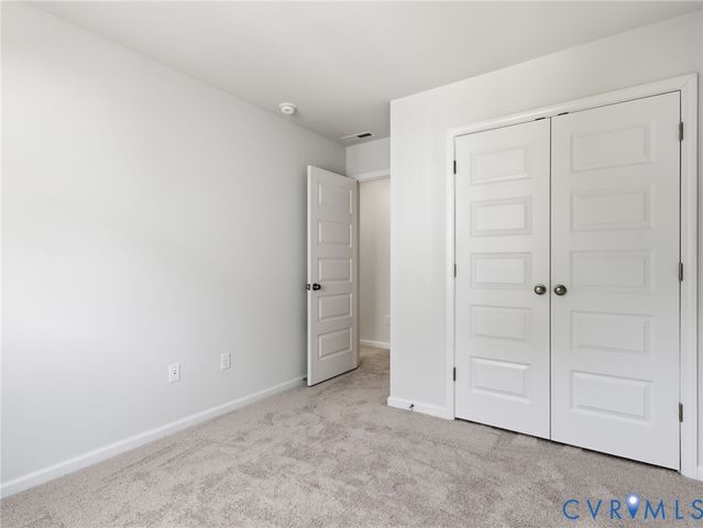 13813 Riverlight Dr, Midlothian, VA 23114