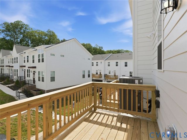 13813 Riverlight Dr, Midlothian, VA 23114