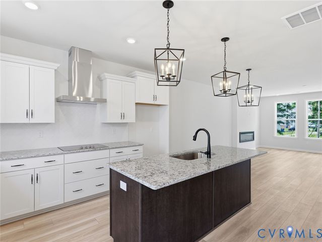13813 Riverlight Dr, Midlothian, VA 23114