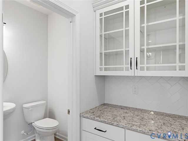 13813 Riverlight Dr, Midlothian, VA 23114