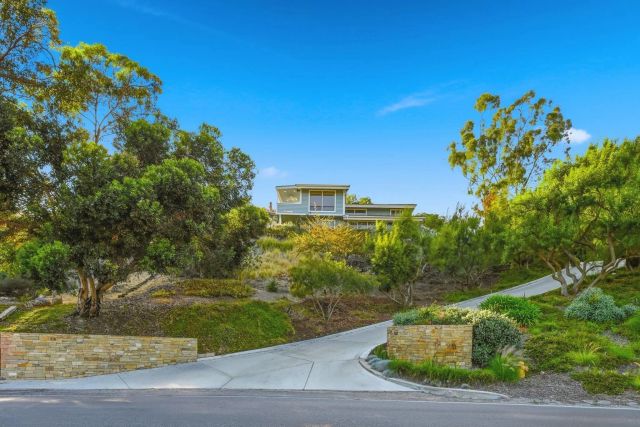 4165 Manchester Ave, Encinitas, CA 92024