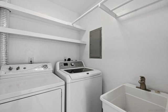 4165 Manchester Ave, Encinitas, CA 92024