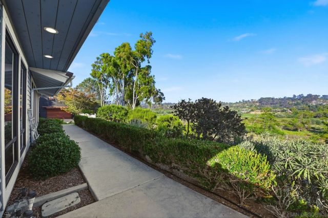4165 Manchester Ave, Encinitas, CA 92024