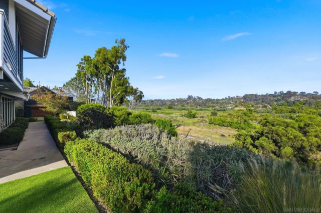 4165 Manchester Ave, Encinitas, CA 92024