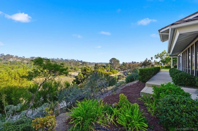 4165 Manchester Ave, Encinitas, CA 92024