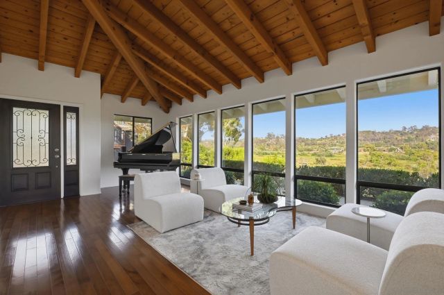 4165 Manchester Ave, Encinitas, CA 92024
