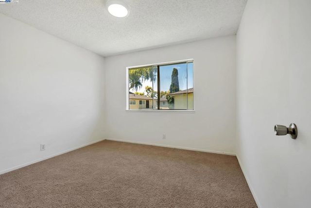 2274 Peacock Pl 3, Union City, CA 94587