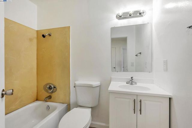 2274 Peacock Pl 3, Union City, CA 94587