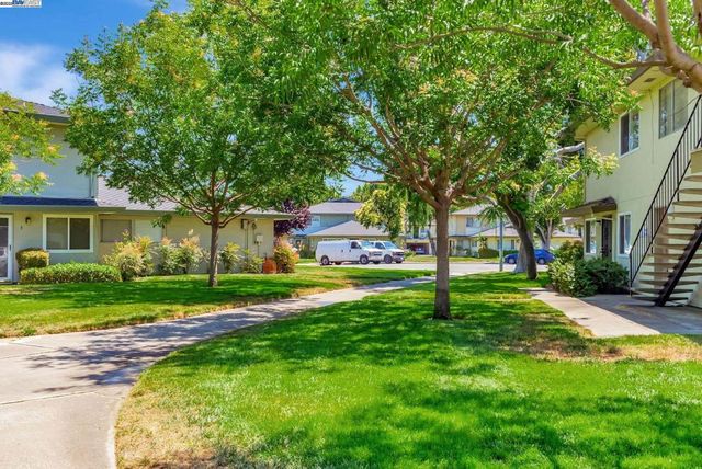 2274 Peacock Pl 3, Union City, CA 94587