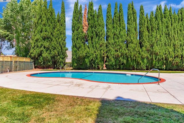 2274 Peacock Pl 3, Union City, CA 94587