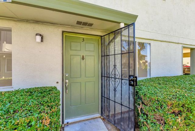 2274 Peacock Pl 3, Union City, CA 94587