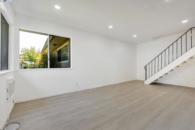 2274 Peacock Pl 3, Union City, CA 94587