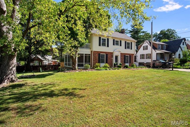 12 Webster Acres, Webster Groves, MO 63119