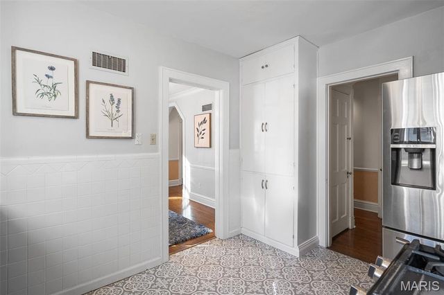 12 Webster Acres, Webster Groves, MO 63119