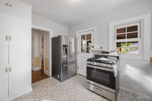 12 Webster Acres, Webster Groves, MO 63119