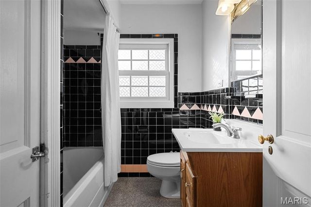 12 Webster Acres, Webster Groves, MO 63119