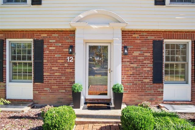 12 Webster Acres, Webster Groves, MO 63119