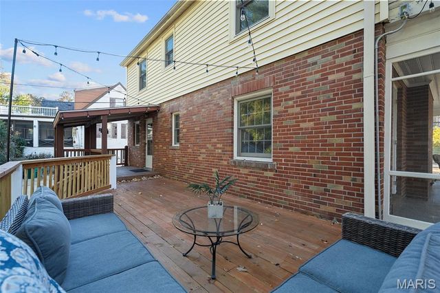 12 Webster Acres, Webster Groves, MO 63119