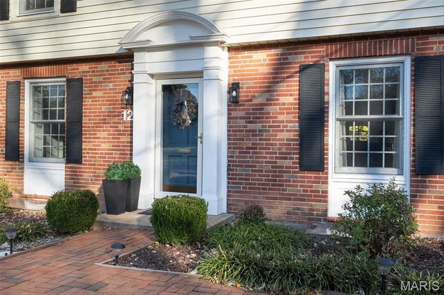 12 Webster Acres, Webster Groves, MO 63119