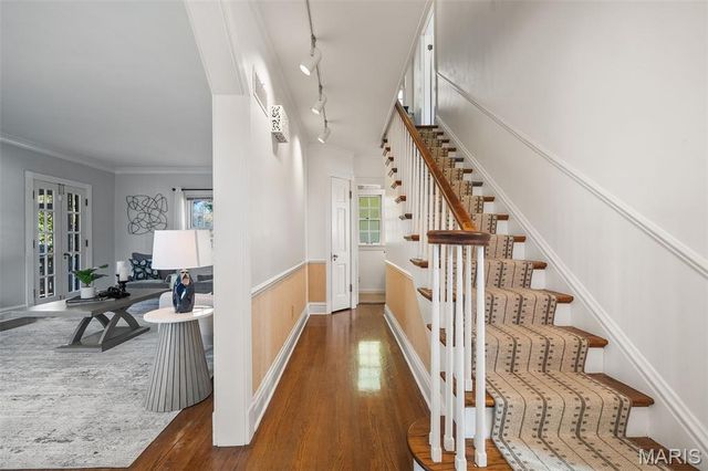 12 Webster Acres, Webster Groves, MO 63119