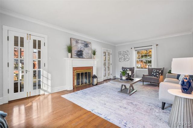 12 Webster Acres, Webster Groves, MO 63119