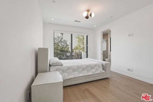 5316 Lennox Avenue, Sherman Oaks, CA 91401