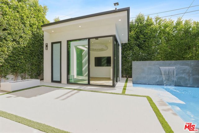 5316 Lennox Avenue, Sherman Oaks, CA 91401
