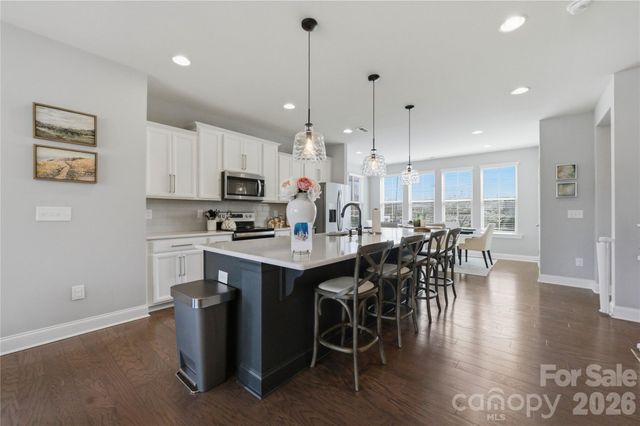 1105 Towns Hill Way, Charlotte, NC 28209