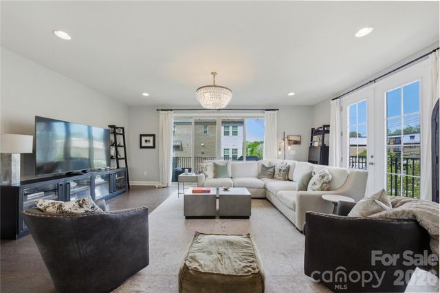 1105 Towns Hill Way, Charlotte, NC 28209