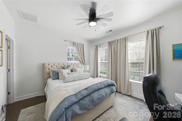 1105 Towns Hill Way, Charlotte, NC 28209