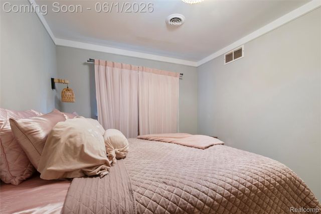 13428 Sarsfield Avenue, Warren, MI 48089