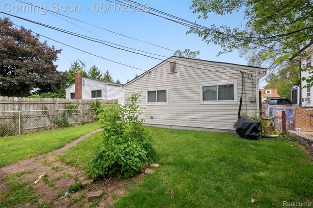 13428 Sarsfield Avenue, Warren, MI 48089