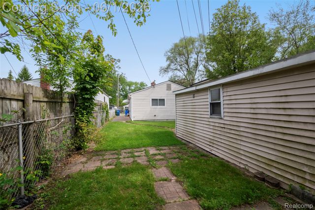 13428 Sarsfield Avenue, Warren, MI 48089