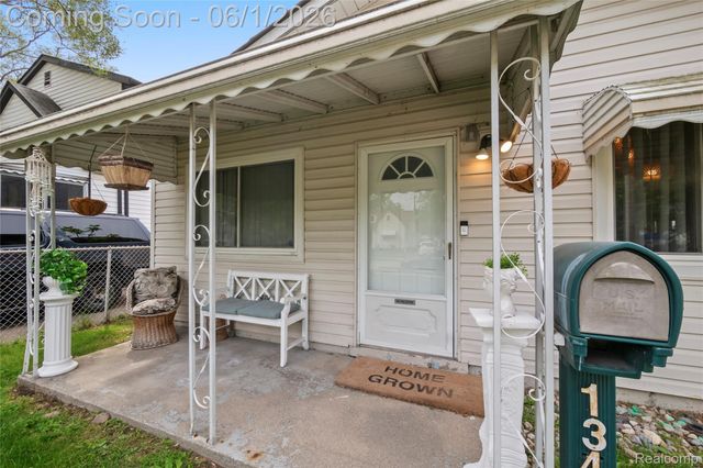 13428 Sarsfield Avenue, Warren, MI 48089