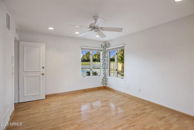 8262 E VISTA DE VALLE --, Scottsdale, AZ 85255