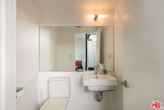 4288 Perlita Avenue, Los Angeles, CA 90039
